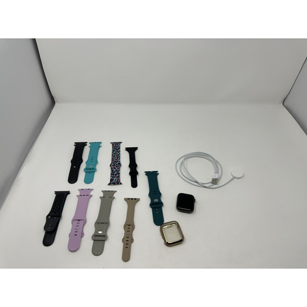 Apple Watch Series 4 Space Gray Aluminum Case 44 mm - MU6L2LL/A